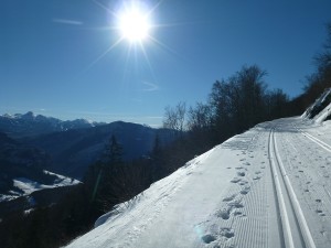 Montée du col du Mont Noir- La longue montée vers le col du Mont Noir, tout du long on profite d'une jolie vue sur la Grande Moucherolle