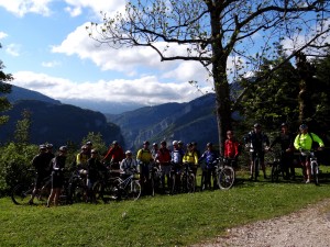 Le gîte des Rimets accueille le Culb VTT de Dijon- pour un weekend prolongé à la découverte des pistes et singletracks des Coulmes