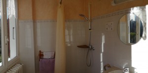 Salle de bain- chambre 4 personnes '' l'Estive ''