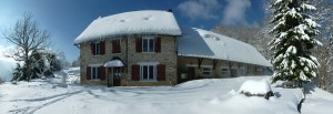 La façade du gite- après de belle chutes de neige